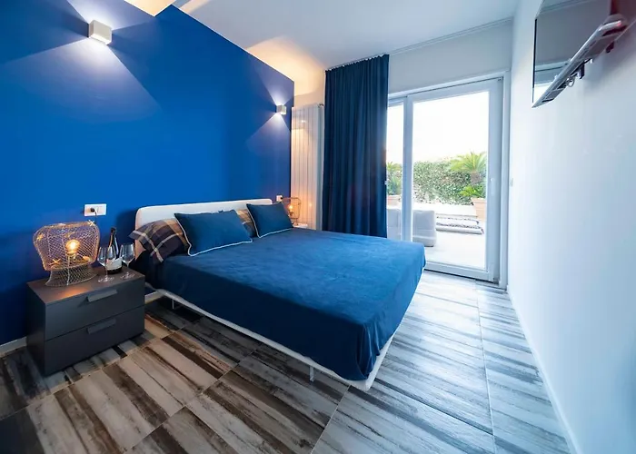 Nelblu Bed & Breakfast 3*